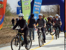 영산강 물 위를 달리는 환상의 자전거 여행, “나주로 오세요”