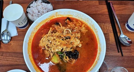 [로컬맛집]곡성 백년짬뽕, 차돌짬뽕의 깊은 맛과 고추잡채의 조화