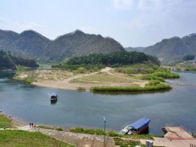 ‘왕과 사는 남자’ 900만 돌파, 영화 덕에 '영월 청령포', 대기 2시간 북적