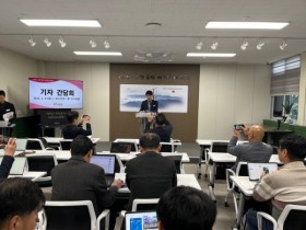 산벚꽃·봄꽃·홍도화까지…금산군 3색 봄꽃축제, 4월 한 달 연속 개최